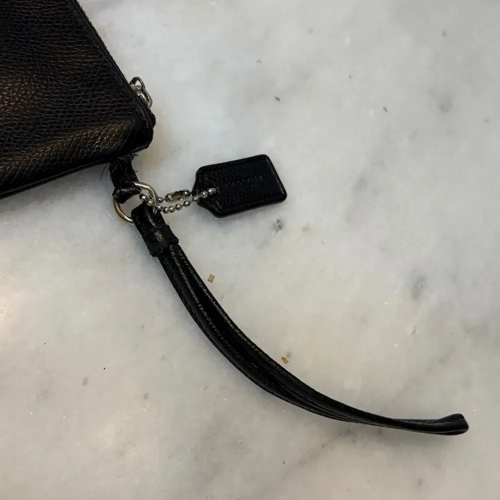 Coach Wristlet Bag Purse Leather Cross Grain Textured Black Pouch Clutch Wallet